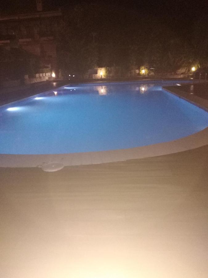 La Luna House Пефкохори Екстериор снимка