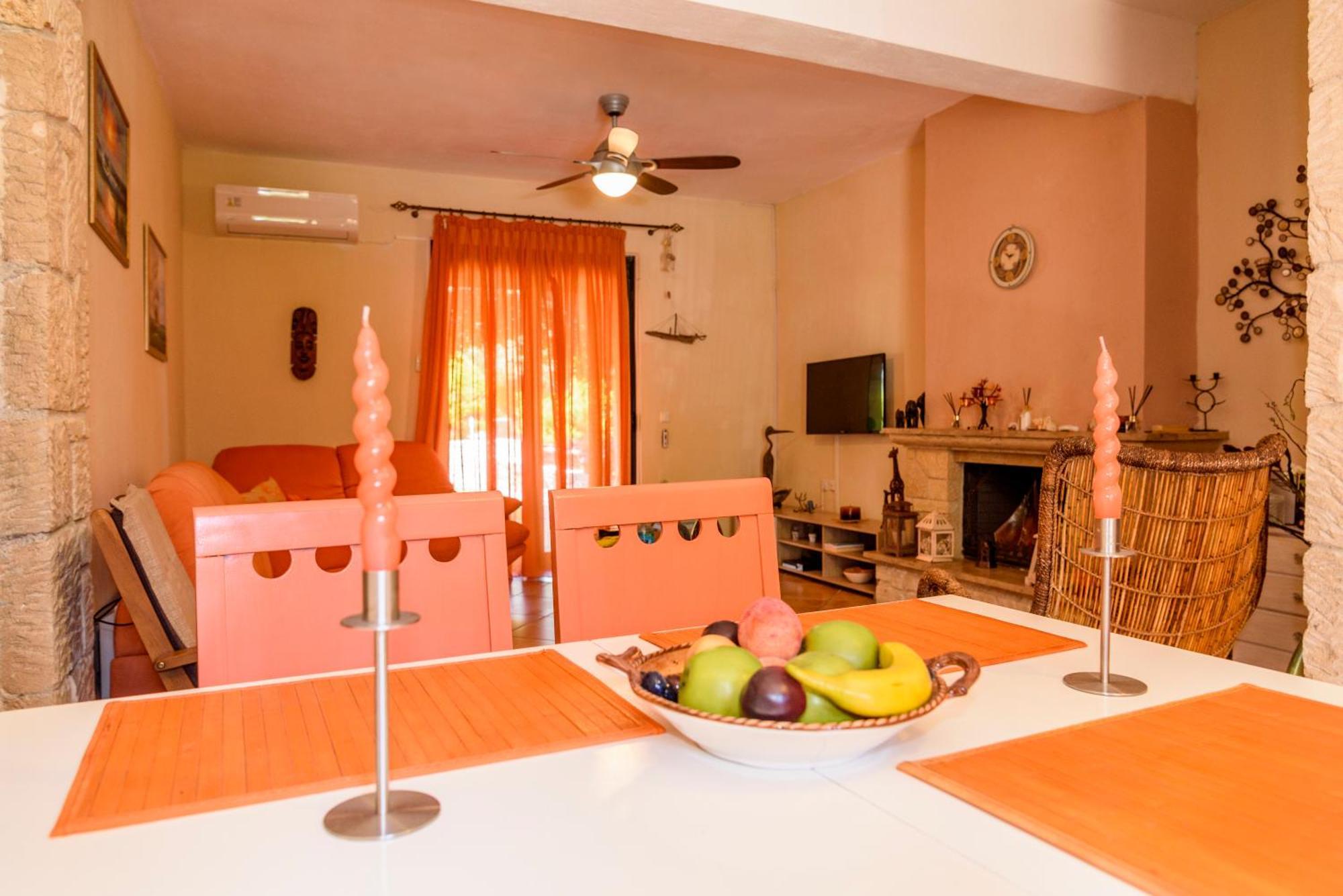 La Luna House Пефкохори Екстериор снимка