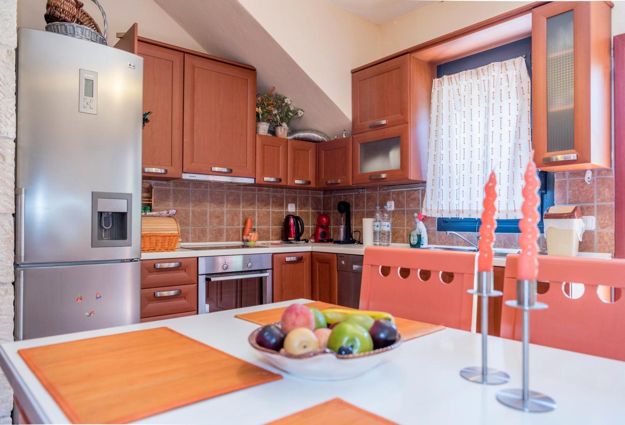 La Luna House Пефкохори Екстериор снимка